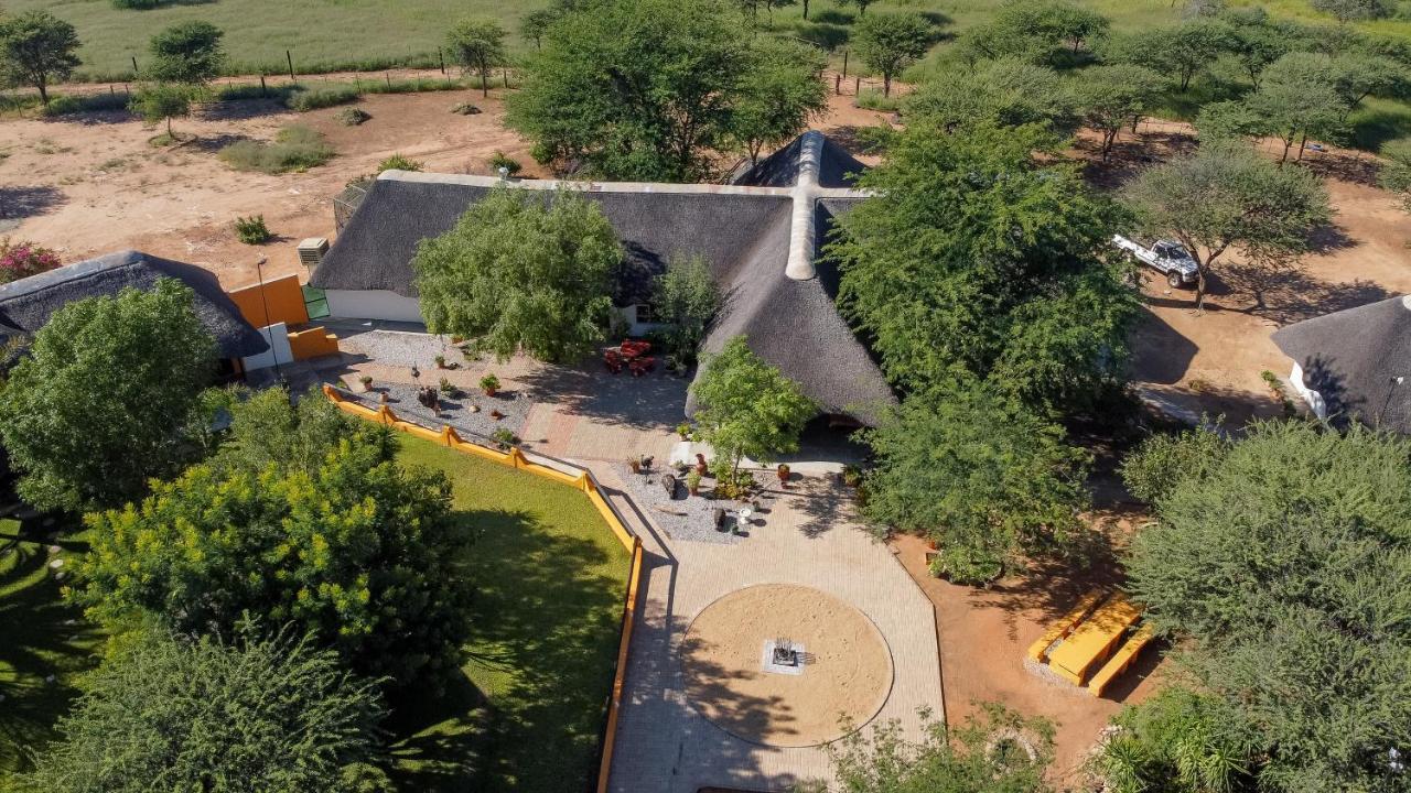 Lion'S Den Guesthouse Otjiwarongo Eksteriør bilde